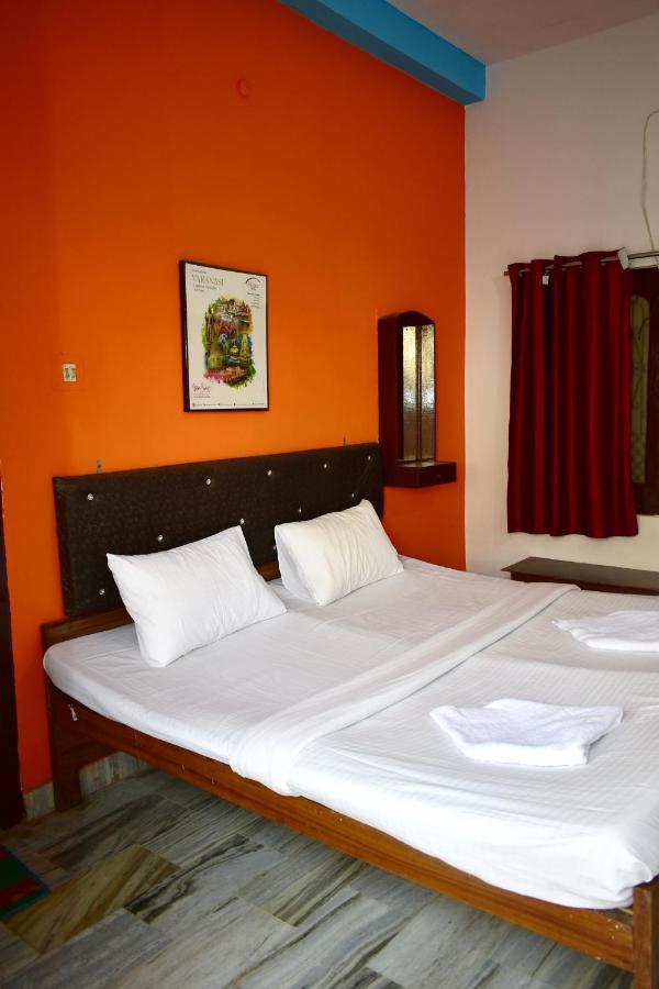 Sandhya Guest House Varanasi Near Ganga River מראה חיצוני תמונה